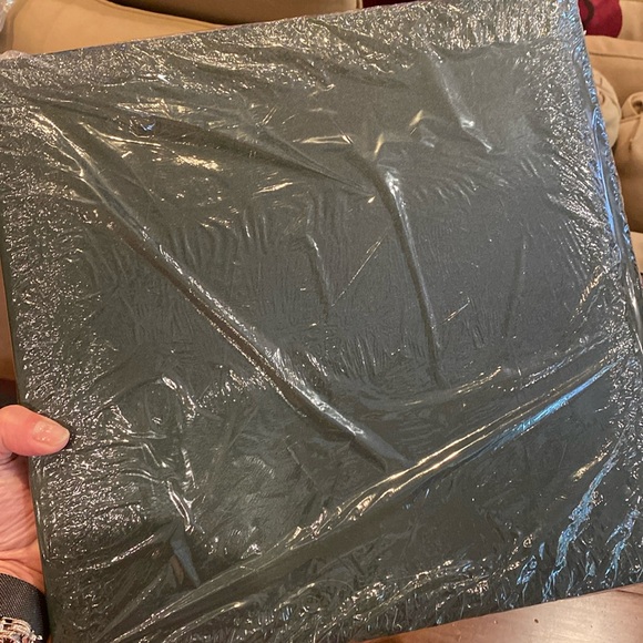 NEW CREATIVE MEMORIES Album 12 x 12  DARK Green Factory Sealed Flex-Hinge Cover - Picture 4 of 7